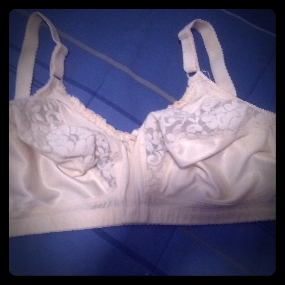 Warner lightly used bra